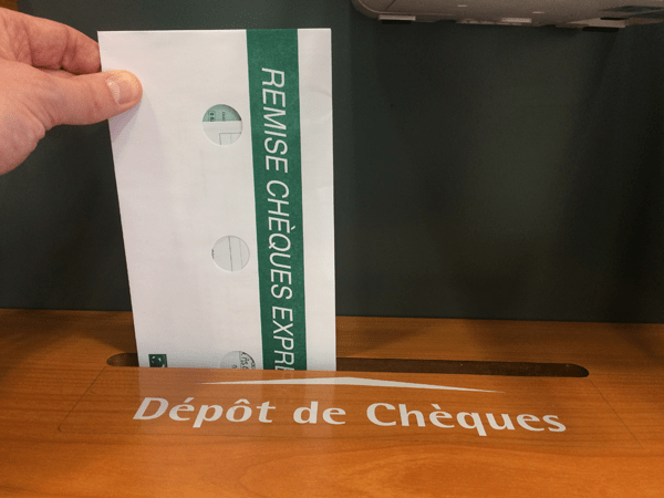 depot cheque hello bank